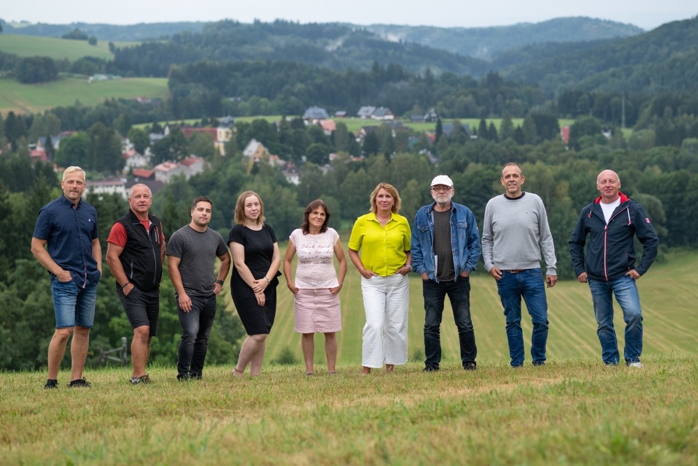 Společná fotografie kandidátů Společně pro Deštné